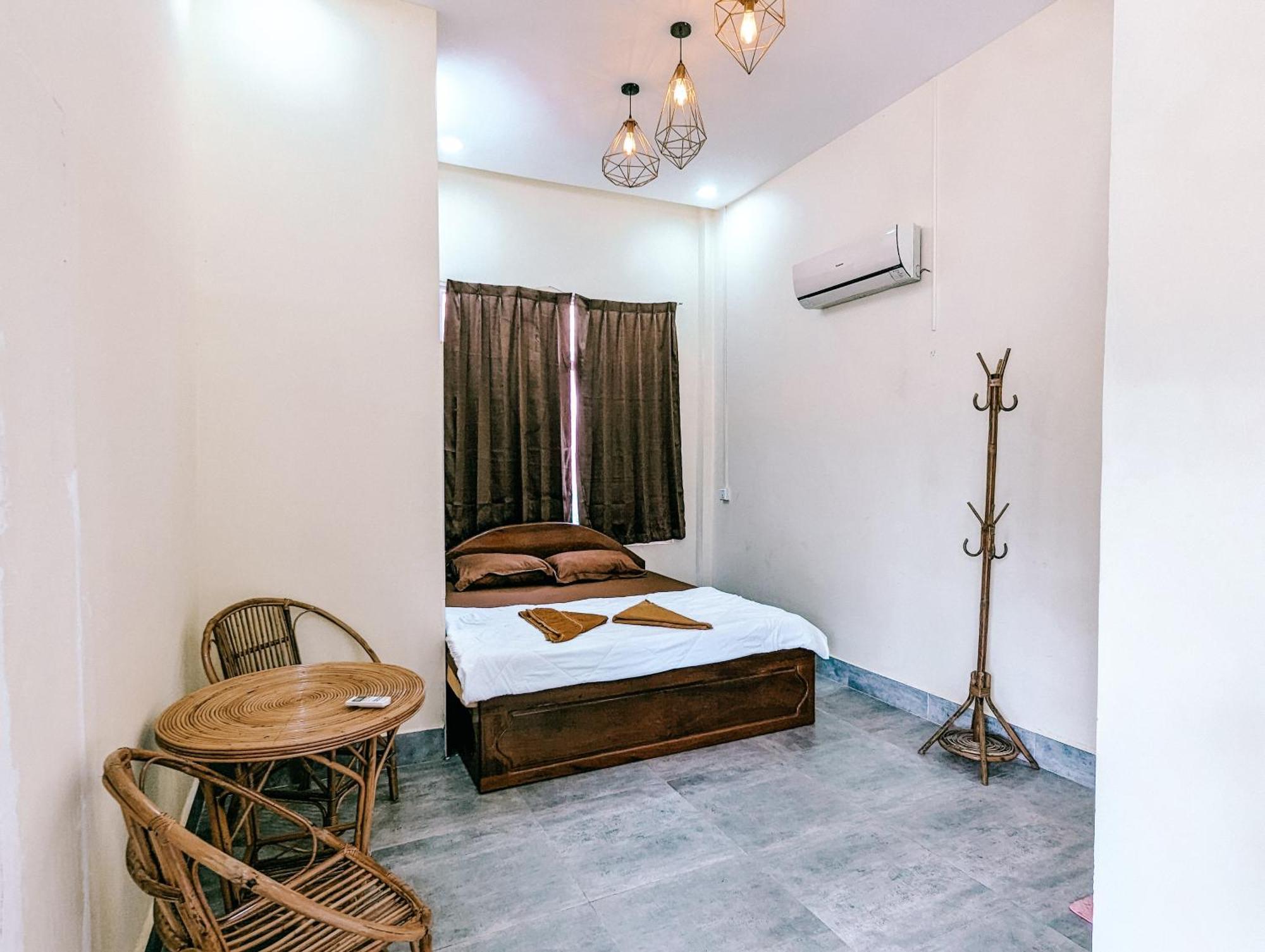 קמפוט Yellow Star Hostel מראה חיצוני תמונה