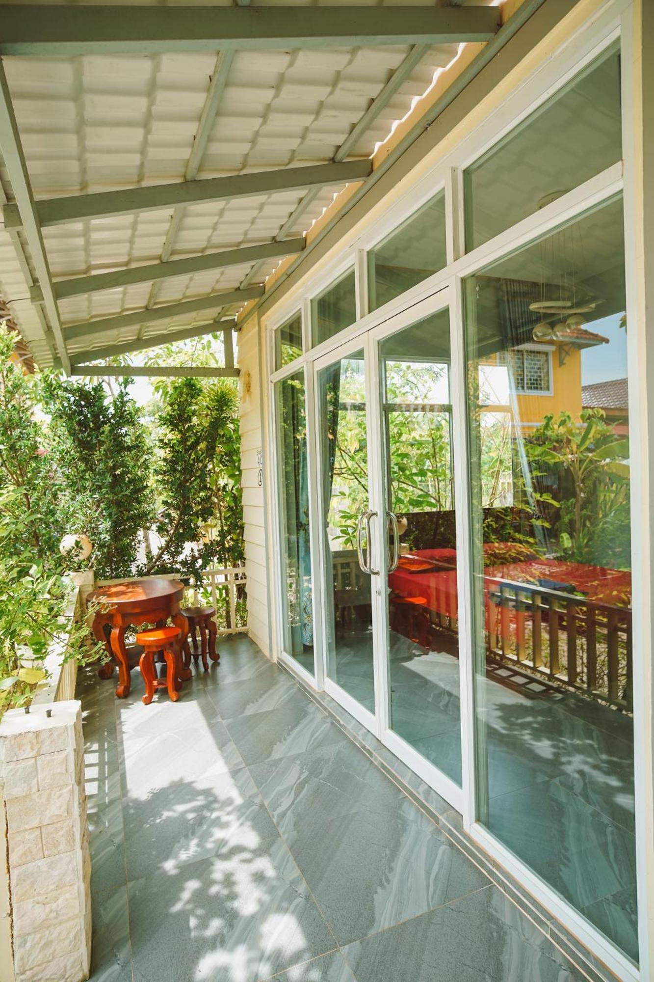 קמפוט Yellow Star Hostel מראה חיצוני תמונה
