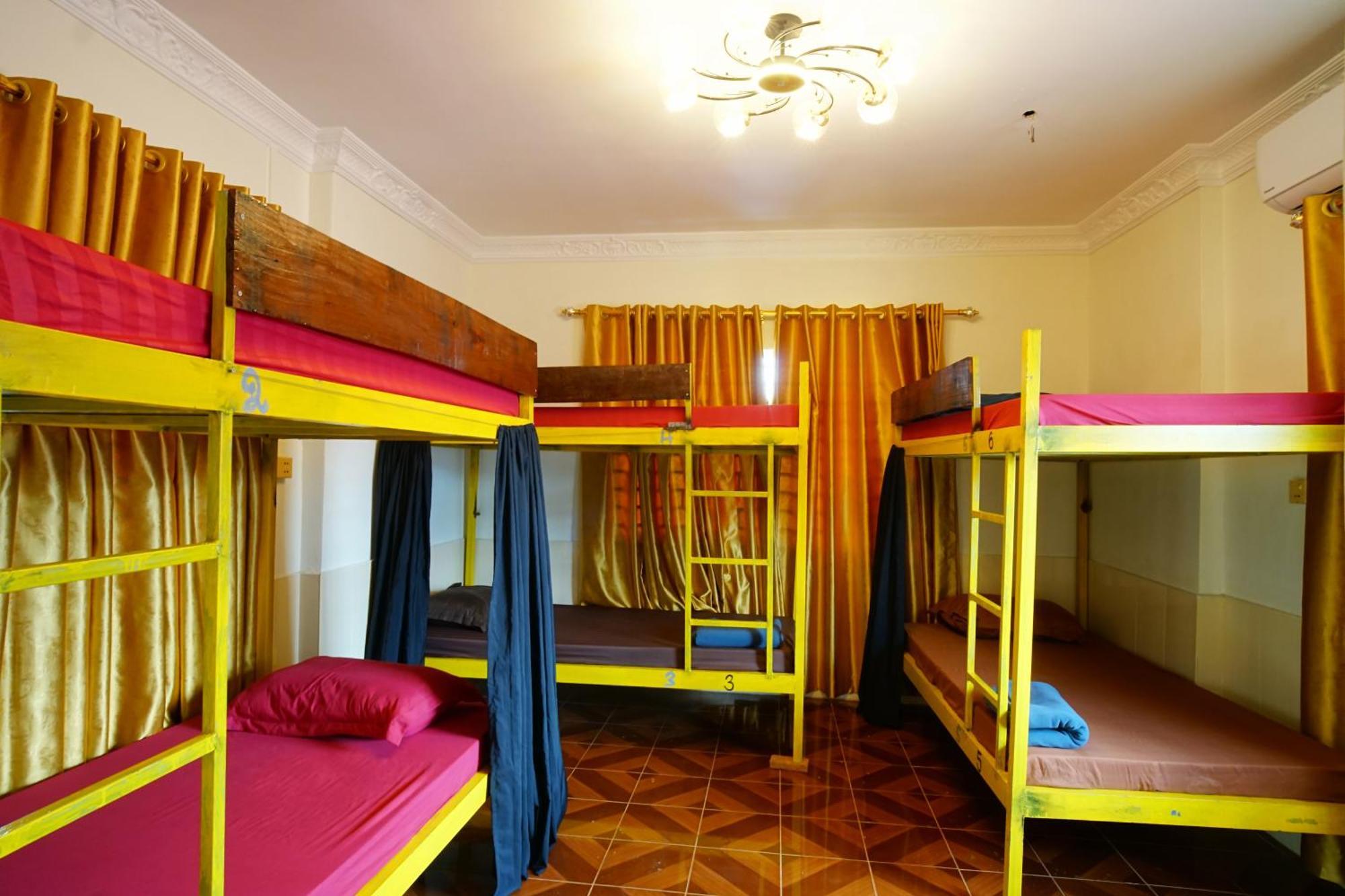 קמפוט Yellow Star Hostel מראה חיצוני תמונה